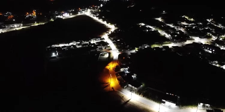 São João Batista inicia programa Ilumina Mais com instalação de iluminação LED no Krequer