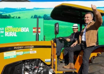 Governo de SC lança programa de R$ 2,5 bilhões para pavimentar estradas rurais