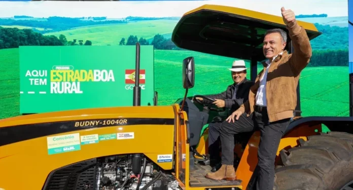Governo de SC lança programa de R$ 2,5 bilhões para pavimentar estradas rurais