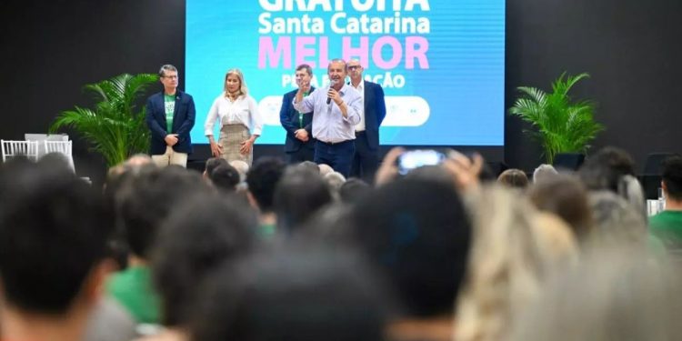 Universidade Gratuita: TCE recomenda pente-fino em bens de bolsistas para coibir fraudes em SC