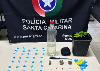 Adolescente é apreendido com drogas no Bairro Timbezinho em São João Batista