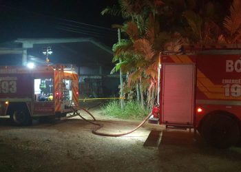 Bombeiros Militar acionado para ocorrência de incêndio em uma cerâmica em Tijucas