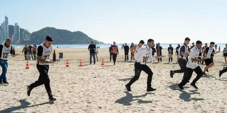 Corrida de garçons e garçonetes movimentou BC