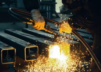 Santa Catarina impulsiona economia com chegada e expansão de 42 indústrias e geração de até 18,6 mil empregos