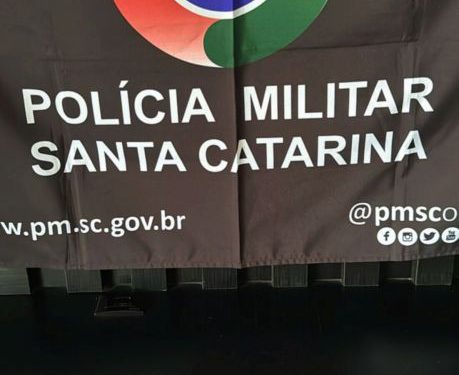 Após furto em colégio polícia militar prede suspeito e encontra celular enterrado no Timbezinho