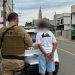 Polícia militar de São João Batista cumpre mandado de prisão no centro