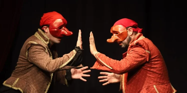 Ingressos gratuitos para teatro italiano podem ser retirados na Funjuve