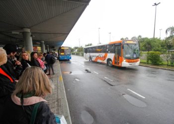 Ônibus intermunicipais em SC passam a ter inspeção obrigatória