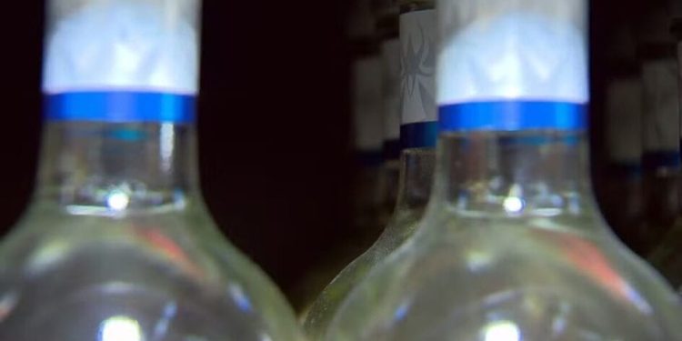 Estado vizinho de Santa Catarina investiga primeiro óbito por intoxicação por metanol