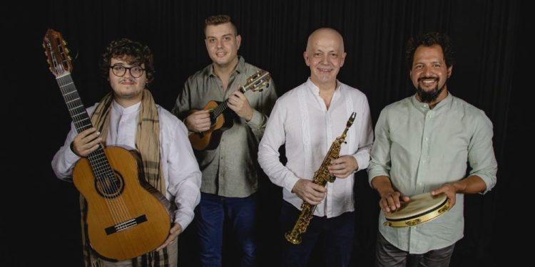 Grupo de choro Chá de Cevada se apresenta na Feira Agroarte de Canelinha