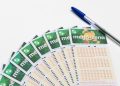 Mega da Virada 2025 deve pagar prêmio recorde e abre apostas neste sábado