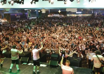 Oktoberfest Blumenau 2025 registra recorde histórico de público