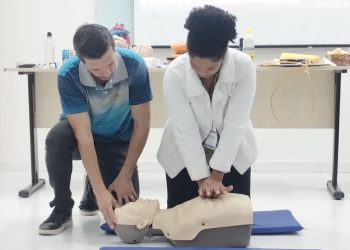 Formação prática em primeiros socorros fortalece o cuidado a idosos em Santa Catarina