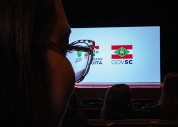 Assembleia aprova mudanças nos programas Universidade Gratuita e FUMDESC em Santa Catarina