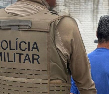 Polícia Militar cumpre mandado de prisão no bairro Fazenda Vitória em Canelinha
