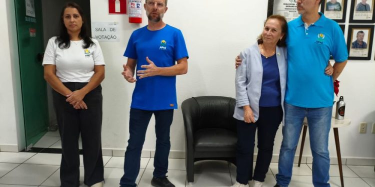 Divair Cordeiro é a nova presidente da Apae de São João Batista