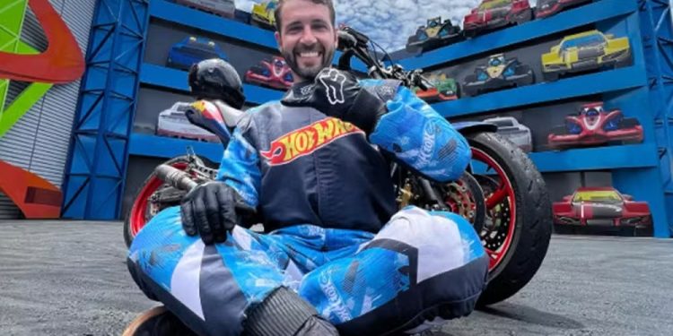 Tragédia no Beto Carrero: piloto de moto morre e atração segue suspensa por tempo indeterminado