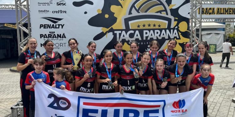 Equipe Sub-13 da Fube é campeã da Série Bronze da Taça Paraná de Voleibol 2025