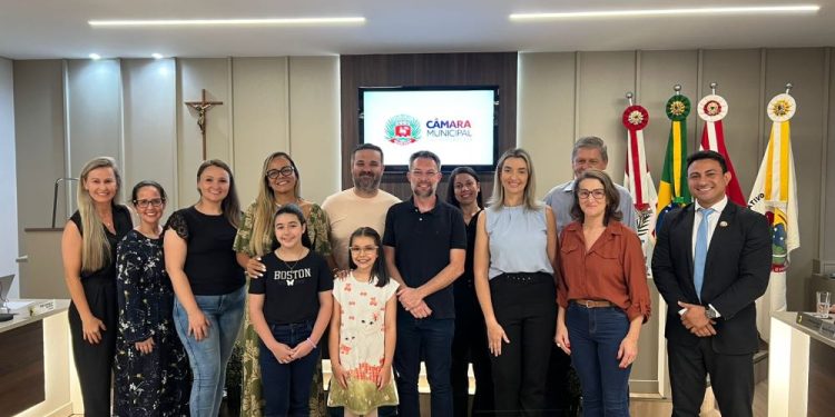 Com foco na inclusão, Secretaria de Educação de São João Batista apresenta Política Municipal de Educação Especial