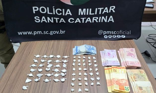 Polícia Militar prende homem após denuncia de tráfico em Tijucas