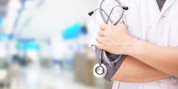 CFM estuda impedir registro profissional de formandos reprovados no Enamed