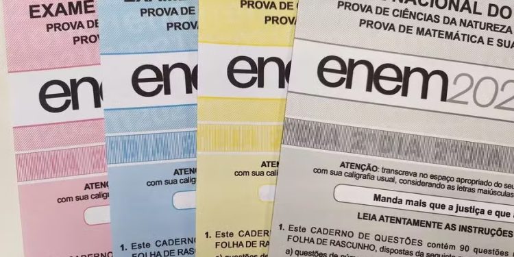 ENEM COMO CERTIFICADO DO ENSINO MÉDIO GERA INCERTEZA ENTRE ESTUDANTES APROVADOS EM UNIVERSIDADES