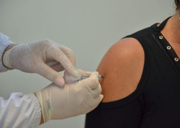 Santa Catarina supera média nacional em cobertura de vacinas em 18 imunizantes