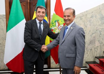 Governador recebe embaixador da Itália para oficializar escritório consular em Florianópolis