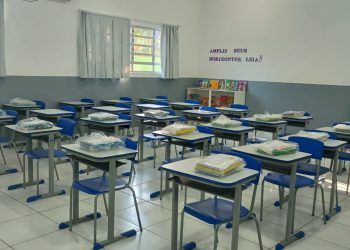 Rede Municipal de Ensino de Nova Trento dá boas-vindas aos alunos e entrega kits escolares no primeiro dia de aula
