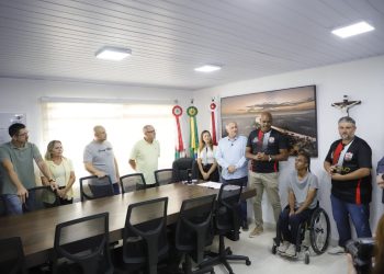 Assinado edital que garante bolsas para atletas e técnicos de Tijucas