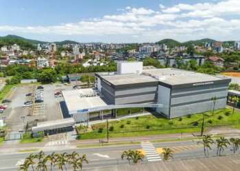 Santa Catarina receberá centros tecnológicos de R$ 385 milhões para o setor de óleo e gás