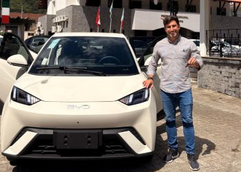 Prefeitura de Nova Trento investe em inovação com chegada de veículo 100% elétrico para a Saúde