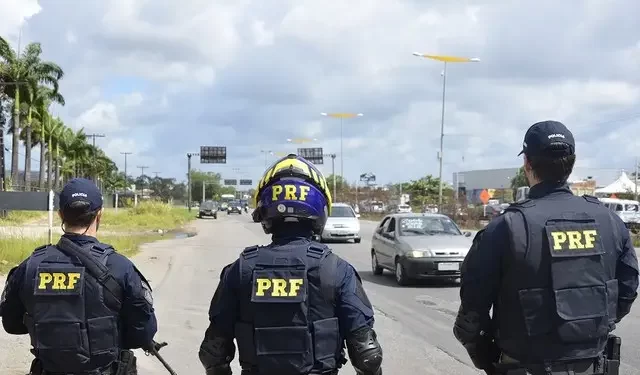 Justiça proíbe bloqueio de rodovias e acessos a portos no Litoral Norte