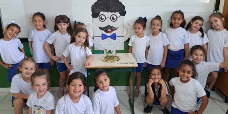 Secretaria de Educação de São João Batista adota novas diretrizes para fortalecer a aprendizagem na rede municipal