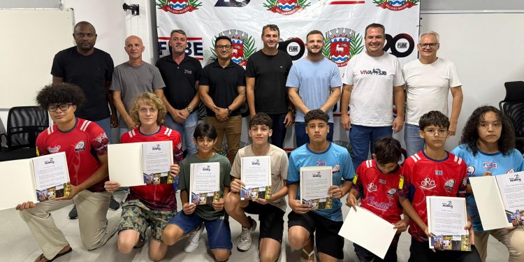 Oito atletas são contemplados no primeiro edital do programa Bolsa Atleta em São João Batista