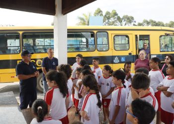 Mais de 600 alunos aprendem na prática como funciona o tratamento de água em Tijucas