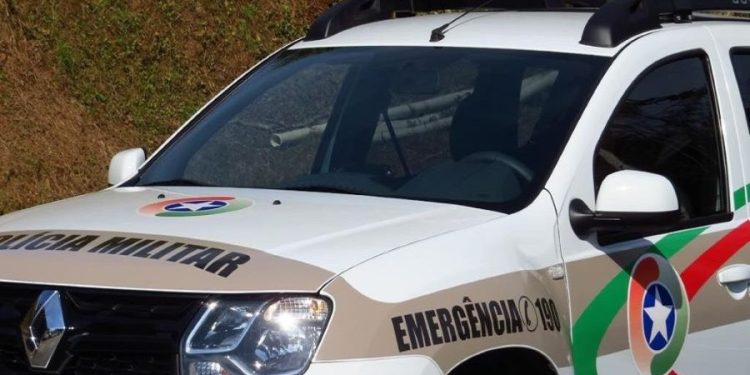 Policia Militar de Canelinha cumpre mandado de prisão após denuncia de ameaça