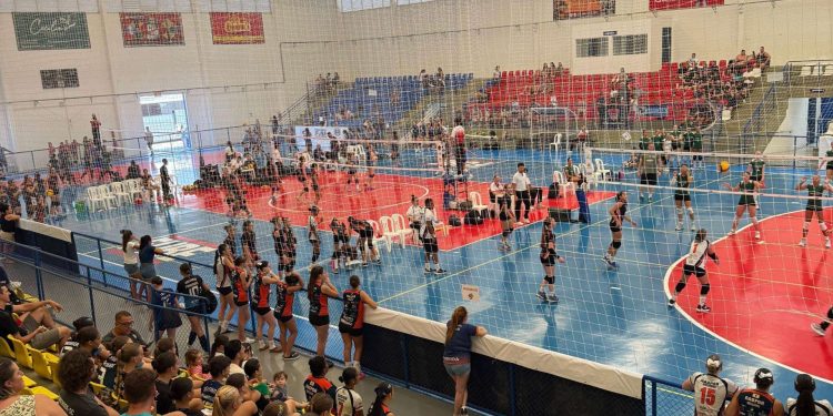 São João Batista sedia etapas de competições estaduais de voleibol feminino neste final de semana