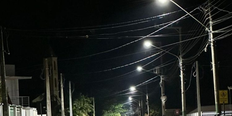 Troca de iluminação por LED atende a localidade de Ponta Fina Sul, em Nova Trento