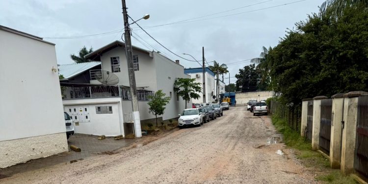 Rua Luciana Campiolli e trecho da Pedro Roque Vargas receberão pavimentação com lajotas