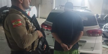 Policia Militar cumpre mandado de prisão em São João Batista