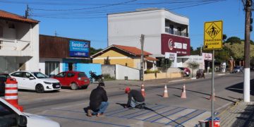 Comutran inicia revitalização da sinalização viária na Avenida Cantório Florentino da Silva em Canelinha