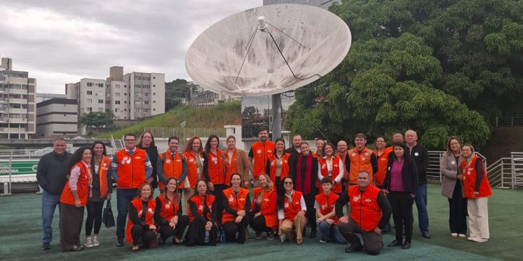 Nova Trento participa das comemorações dos 53 anos da Defesa Civil de Santa Catarina e tem servidora nomeada Embaixadora do Programa Defesa Civil na Escola