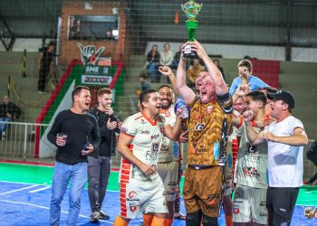 Fênix conquista o título do Campeonato Municipal de Futsal de Empresas 2026 em Nova Trento