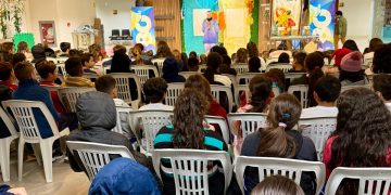 Estudantes da rede municipal de ensino de São João Batista participam do Festival das Infâncias S