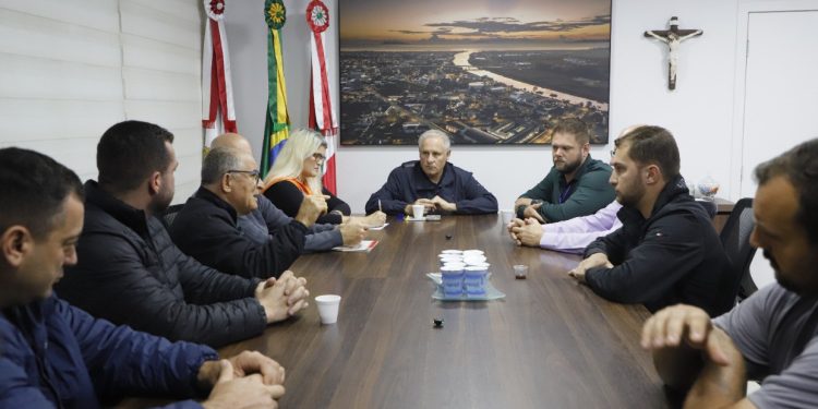 Tijucas define cronograma de limpeza de valas para reforçar prevenção contra alagamentos