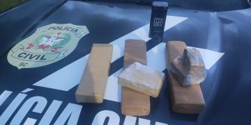 POLICIA CIVIL PRENDE SUSPEITO EM OPERAÇÃO CONTRA TRÁFICO NA GRANDE FLORIANÓPOLIS
