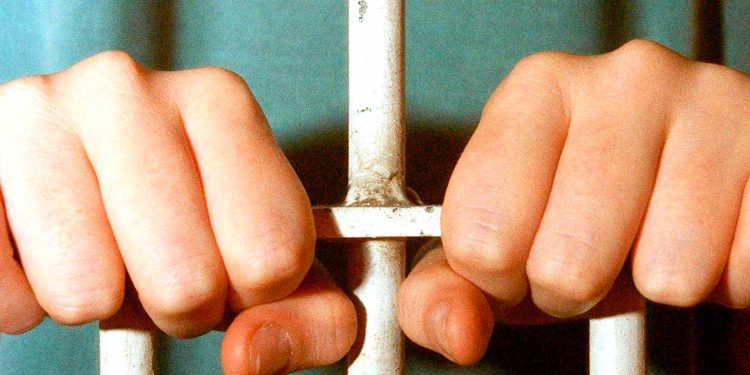 Proposta de redução da maioridade penal avança na Câmara dos Deputados