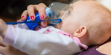 Santa Catarina acende alerta para aumento de casos de síndrome respiratória em crianças