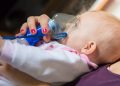 Santa Catarina acende alerta para aumento de casos de síndrome respiratória em crianças